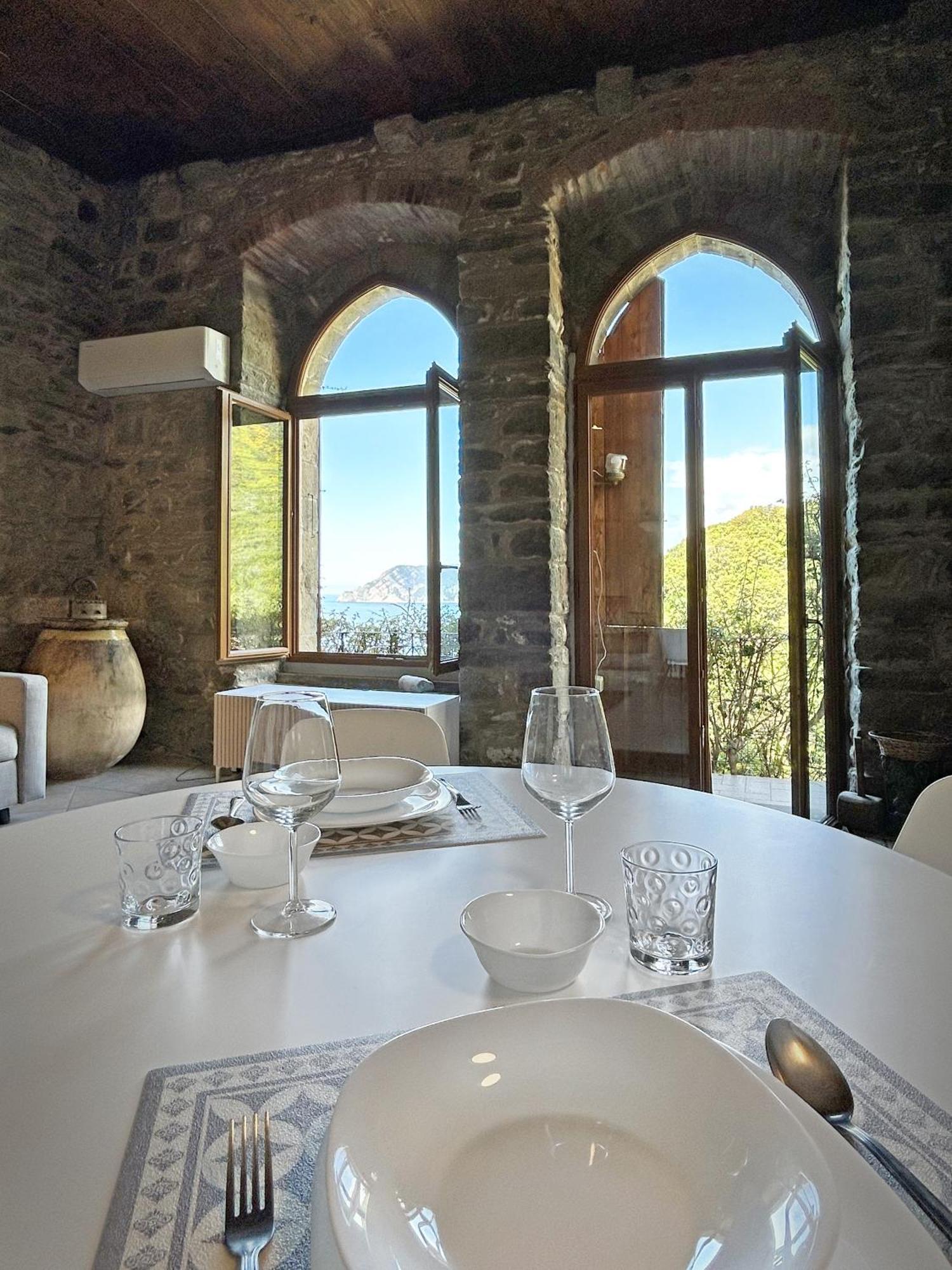Pietra Azzurra, Newly Renovated Lägenhet Corniglia Exteriör bild